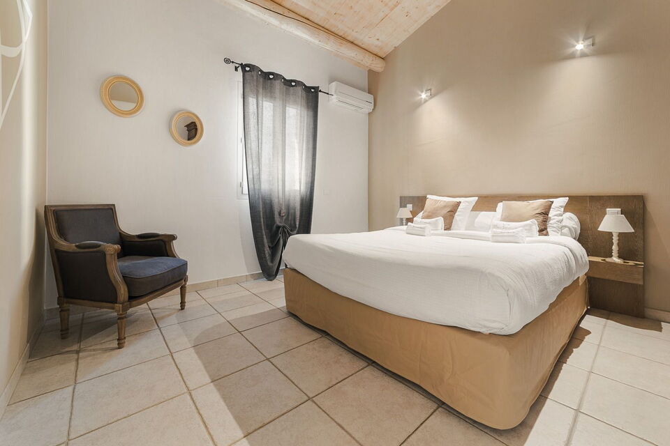 Villa Chatus – Domaine Le Puits de Ronze