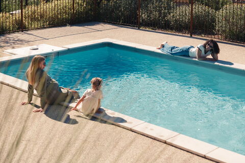 Location familiale avec piscine en Ardèche
