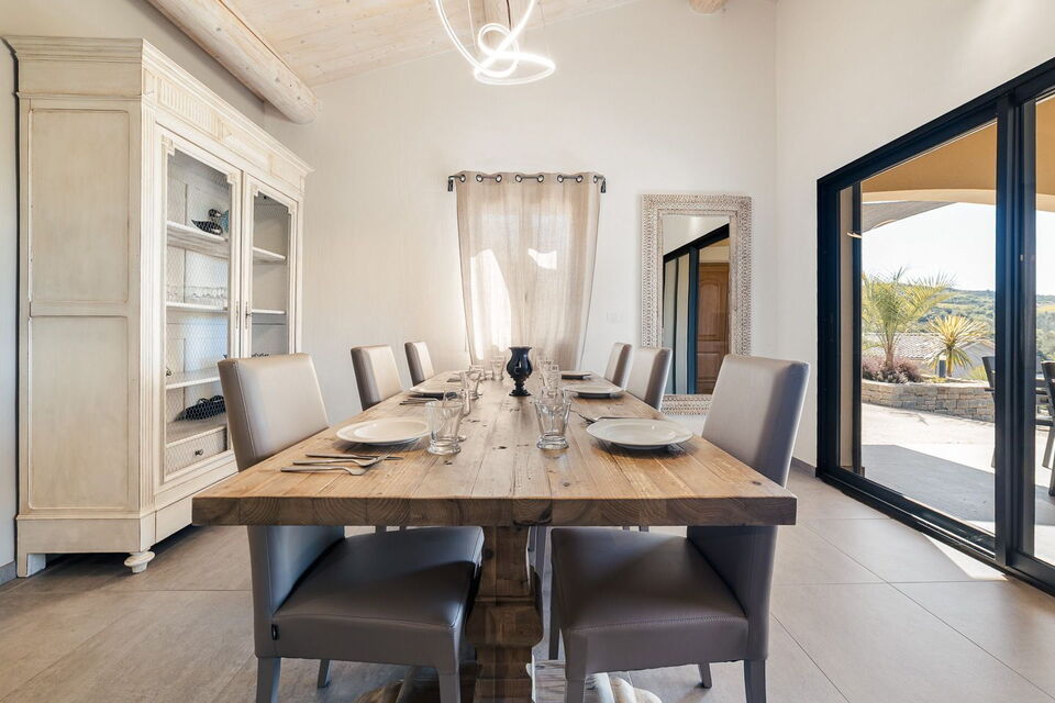 Villa Roussanne – Domaine Le Puits de Ronze