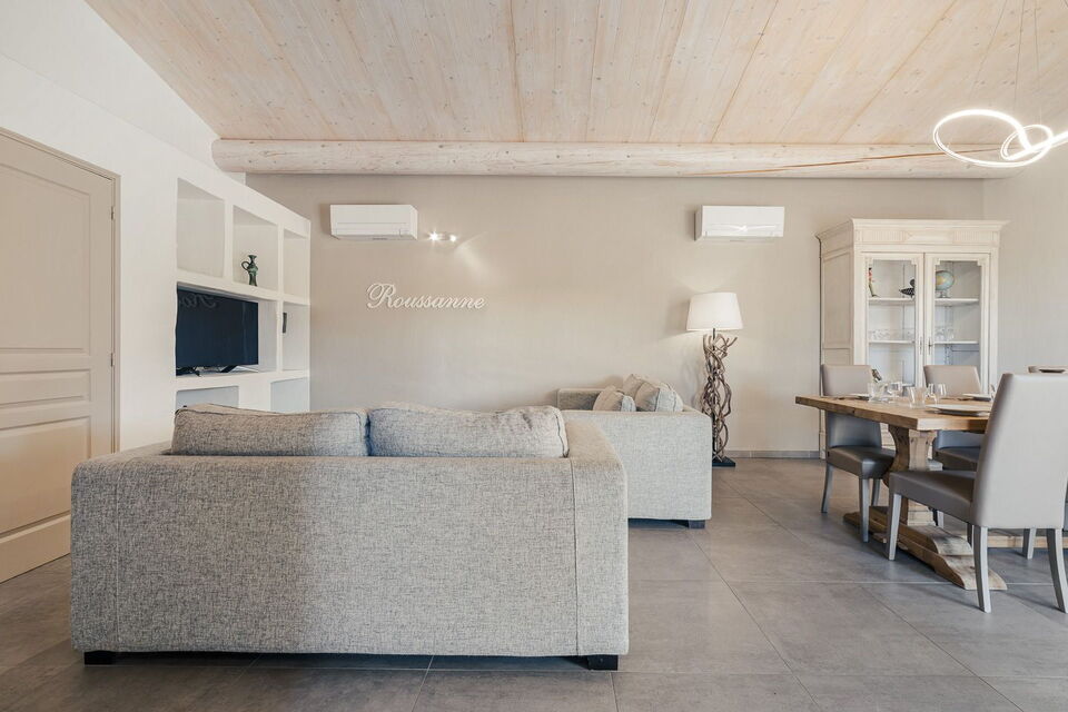 Villa Roussanne – Domaine Le Puits de Ronze